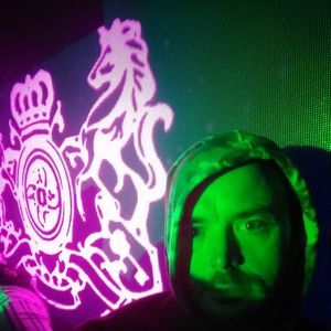 Meet your Posher, Tom